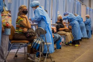 Médicos extranjeros podrán ejercer en Texas sin repetir la residencia