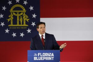 Disney se blindó contra DeSantis antes de que le quitara el autogobierno