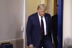 Una corte falla que Trump puede ser demandado por la vía civil por el asalto al Capitolio