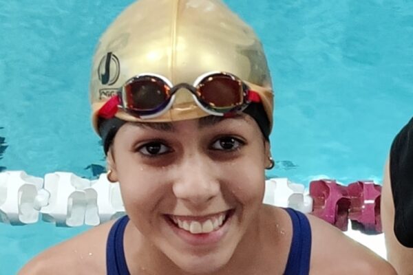 Nadadora venezolana clasifica para el Texas Age Group LC Championship