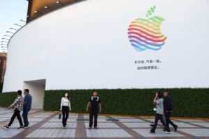 Apple subirá a 600.000 millones de dólares sus inversiones en EE.UU. para evitar aranceles