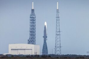 Blue Origin prevé lanzar este año su cohete New Glenn, pese a la explosión en una prueba