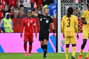 En la primera fase del Mundial ya hay más expulsados que en todo Qatar 2022 y Rusia 2018