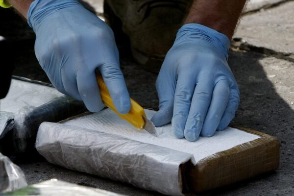 Detienen a cinco ecuatorianos con 137 kilos de cocaína en un puerto del oeste de México
