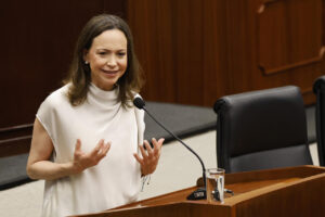 María Corina Machado dice que no ha solicitado protección para regresar a Venezuela