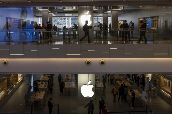 China da luz verde a la IA de Apple para iPhone tras dos años de espera