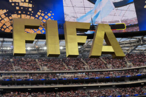 La FIFA detecta 89.000 abusos en redes durante el Mundial y el 11 % es contenido racista