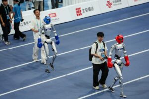 Los robots de Pekín bajan de 9 segundos en 100 metros, pero el mundo real se les resiste