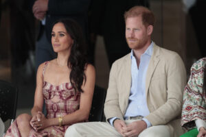 El príncipe Enrique y Meghan Markle planean volver al Reino Unido a finales de este mes