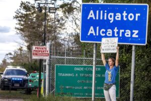 Florida devuelve a Miami el terreno del polémico centro migratorio ‘Alligator Alcatraz’