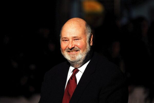 El hijo mayor del cineasta Rob Reiner describe como “pesadilla viviente” el asesinato de sus padres