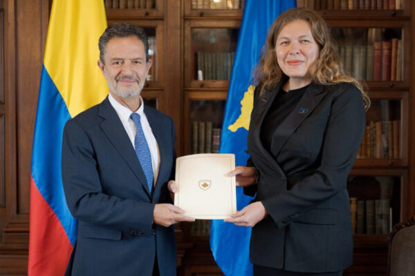 Colombia recibe cartas credenciales de embajadores de Israel, El Salvador, India y Kosovo