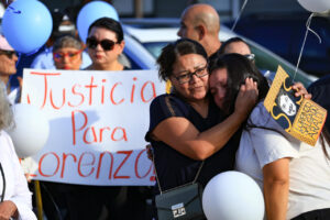 Houston recuerda al mexicano Lorenzo Salgado un mes después de morir por disparos de ICE