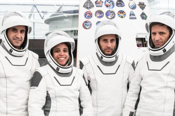 La NASA lanzará el 12 de septiembre nueva tripulación a la EEI y probará nuevos trajes