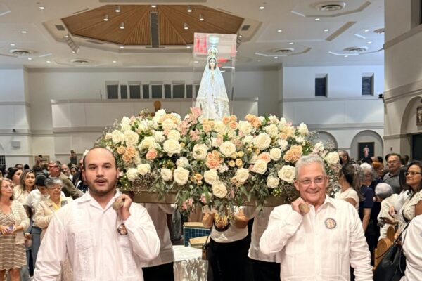 Nunca estuvimos solos: tres años celebrando a la Virgen del Valle en Houston