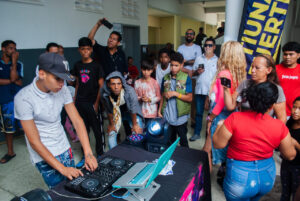 La Fundación Parque Cultural Tiuna El Fuerte acompaña a través del arte a los afectados de los terremotos