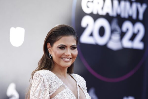 Raúl de Molina y Chiqui Delgado conducirán la alfombra roja previa a los Latin Grammy
