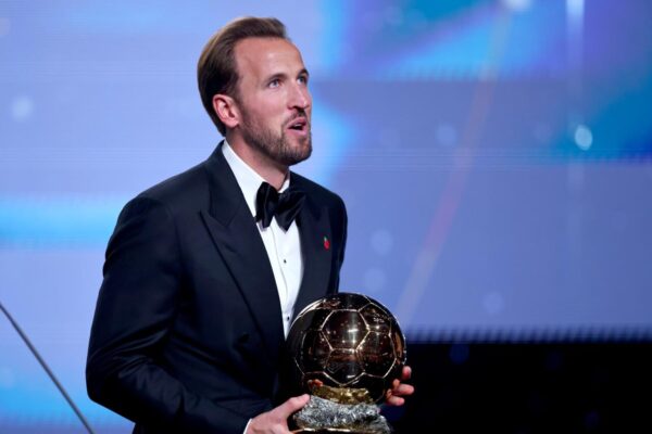 Kane se corona con el Balón de Oro