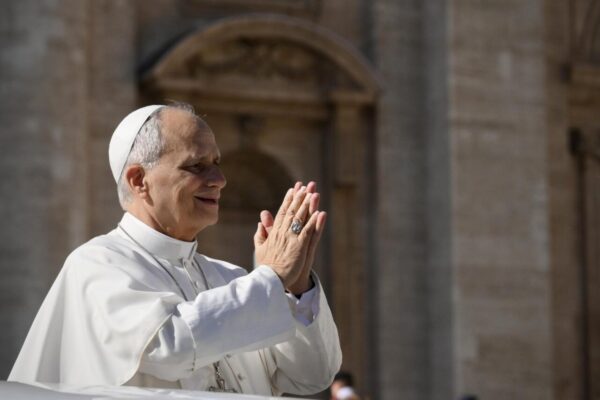 El papa León XIV, primer papa de la historia en votar en elecciones generales de Estados Unidos