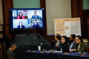 Las empresas de IA defienden sus controles de seguridad ante el Concejo de Nueva York
