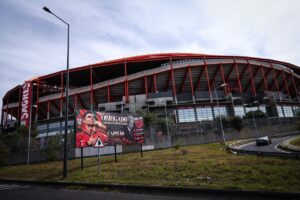 “Serás siempre nuestro capitán”, pancartas en torno a Lisboa apoyan a Cristiano Ronaldo