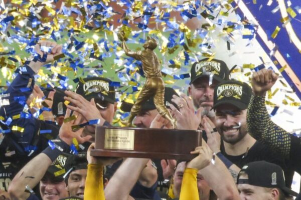 El venezolano Contreras, MVP de la Serie Mundial: “Amo a estos chicos”