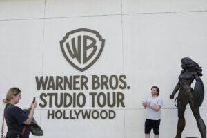 Paramount Skydance cierra compra de Warner Bros Discovery por 110.000 millones de dólares