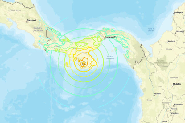 Un terremoto de magnitud 7,7 sacude Panamá y activa amenaza de tsunami