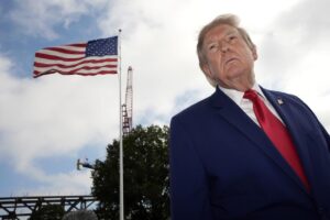 Trump suspende temporalmente sanciones del Congreso contra Rusia por “interés nacional”